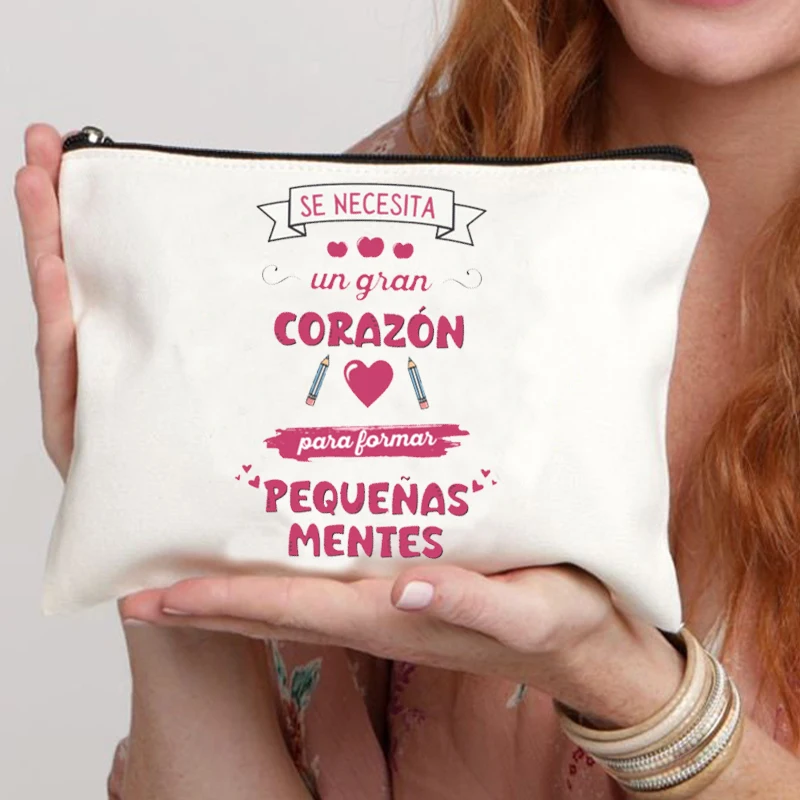 Gracias Maestra / Merci Maitre - Beauty Kiss Makeup recensie en prijs