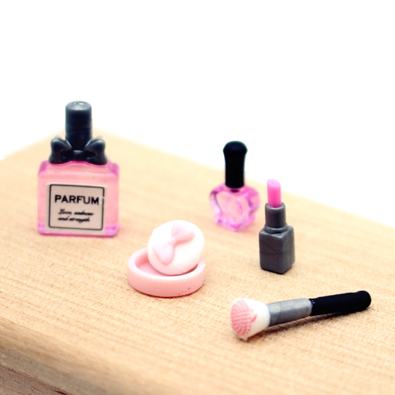 1 Set 1:12 Poppenhuis Miniatuu - Beauty Kiss Makeup recensie en prijs